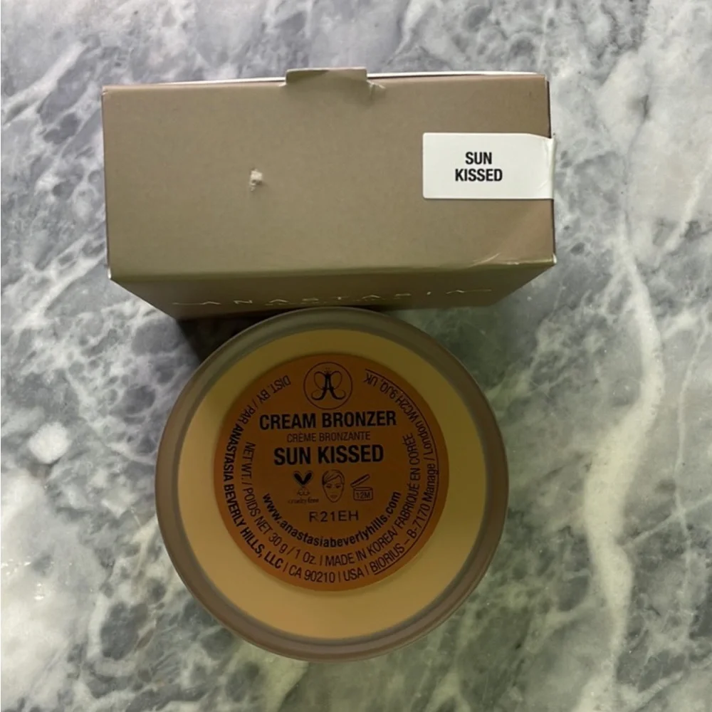 Anastasia‎ Beverly Hills ABH Cream Bronzer Sun Kissed